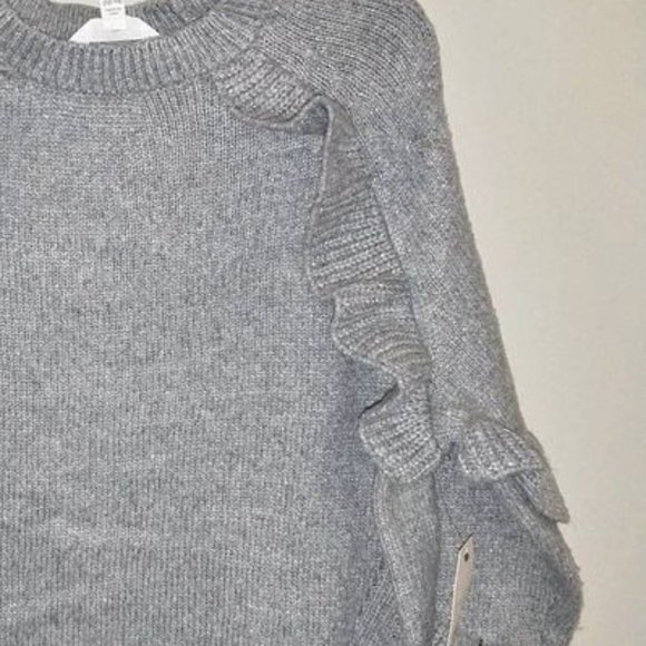 Time And Tru womens ruffle sweater gray L (12-14) Metallic Knit W-335 - Picture 4 of 5